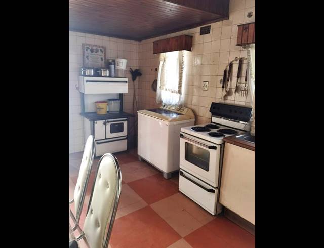 2 BEDROOM PROPERTY TO RENT IN SENAOANE